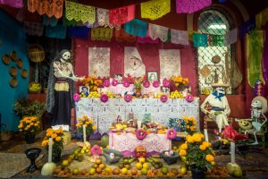 Read more about the article Synkretyzm religijny w Meksyku – czyli jak religia katolicka przeplata się z wierzeniami Majów?