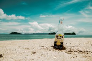 Read more about the article Najsłynniejszy produkt eksportowy Meksyku – piwo Corona